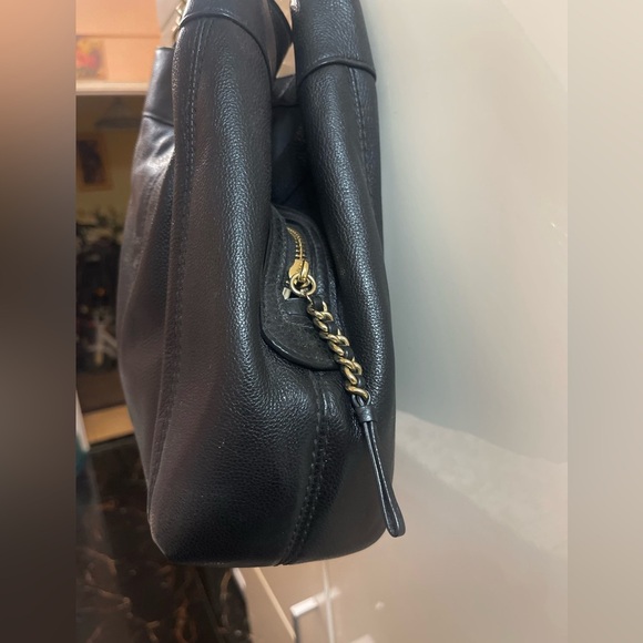 COACH LEXY BLACK PEBBLED LEATHER LARGE CHOULDER BAG - Picture 3 of 11